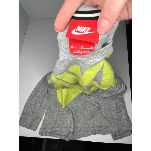 Nike Long-Sleeve Shirt - Picture 1 of 3
